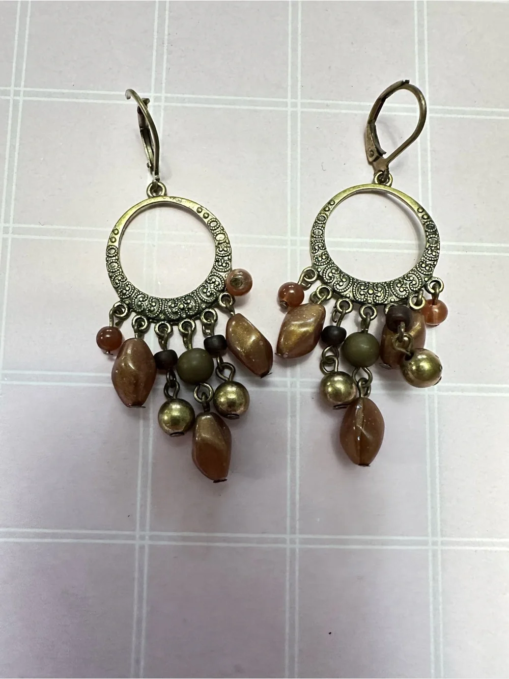 Vintage-Inspired Dangle Earrings in Black and Brown - Unbranded